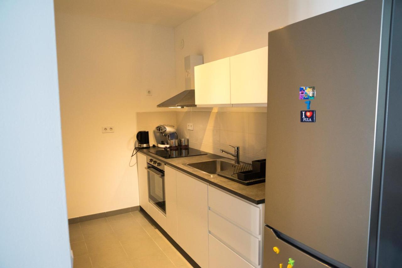 Helena Appartement Premantura Buitenkant foto